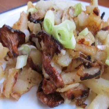 Recipe Sauteed Chanterelles, Russian Style mushroom